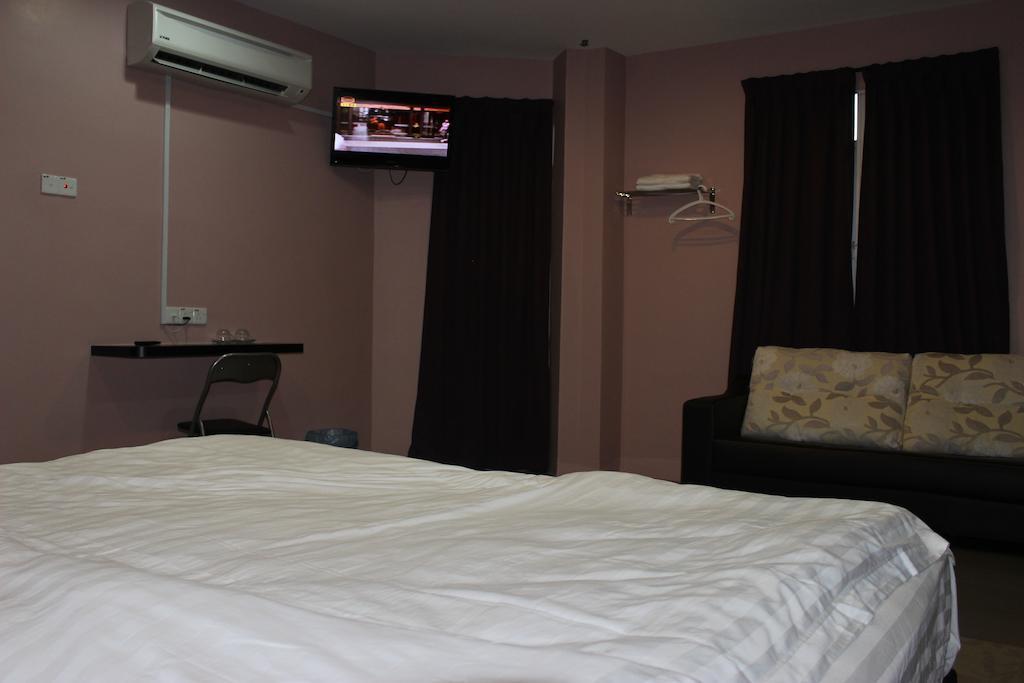 Inn Hotel Teluk Intan Chambre photo